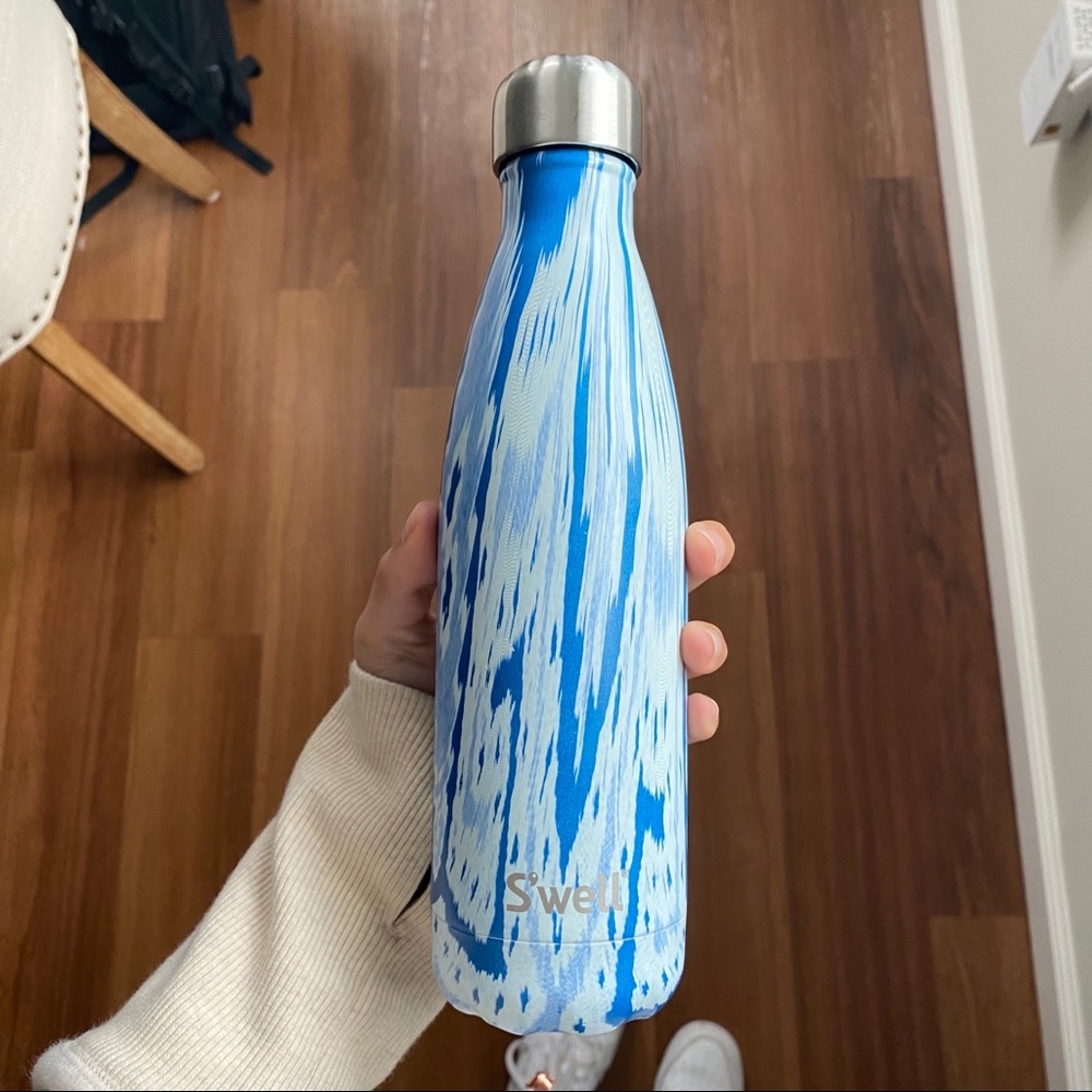 Swell Water Bottle